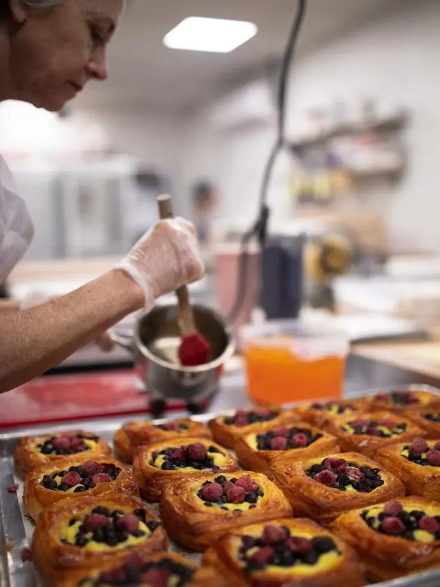 fruit tart pastries at Bresnan